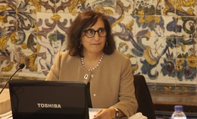 A estrutura organizacional das bibliotecas universitárias em Portugal: como responder aos desafios